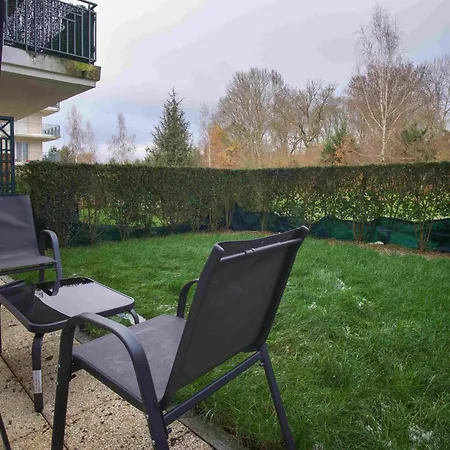 Cute Garden Apartment - Disneyland Paris Montévrain Esterno foto